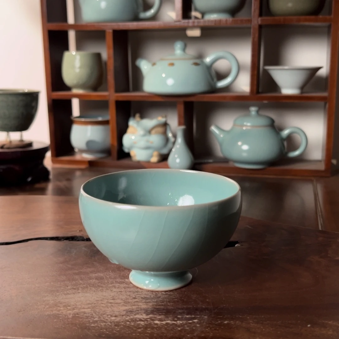 天***宝清凉寺仿古釉卷足鸡心杯