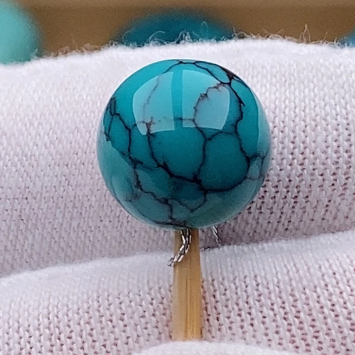 绿松石未镶嵌珠宝奇石11