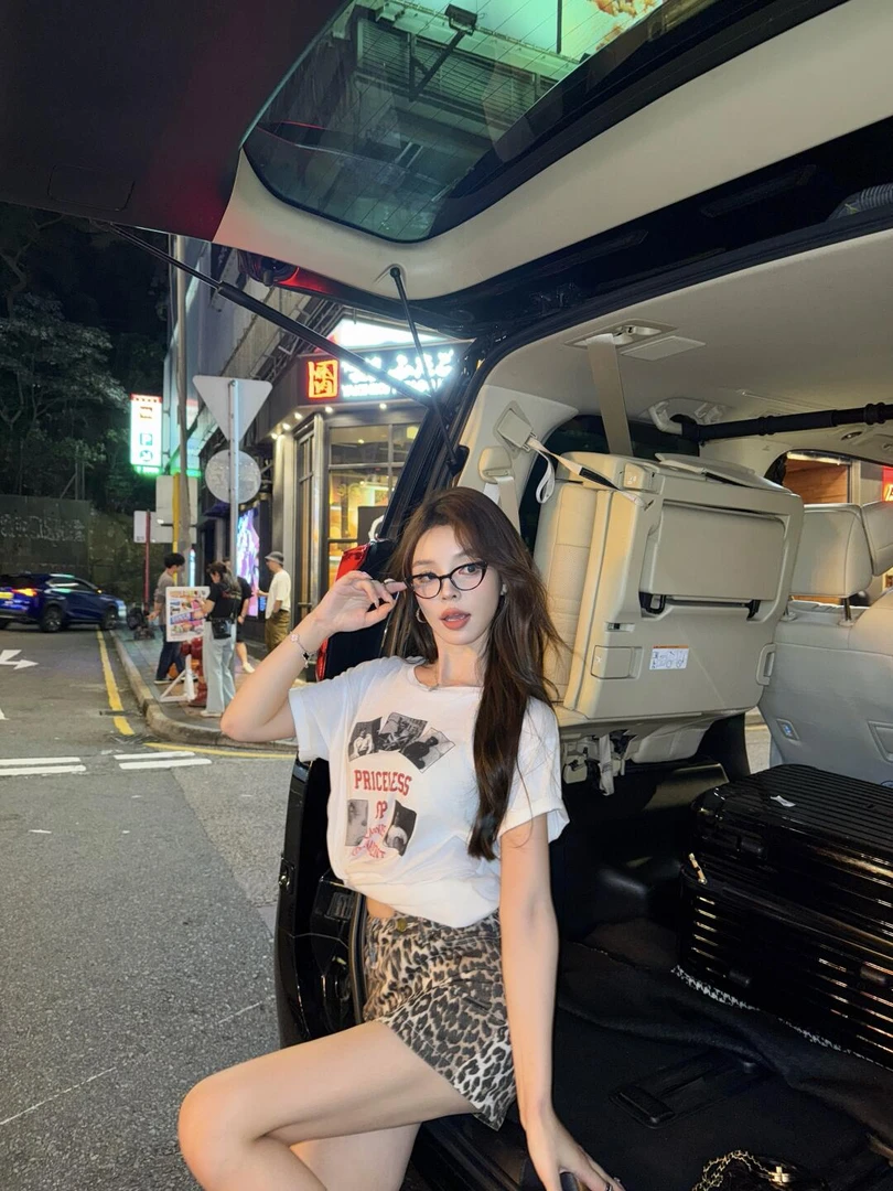 夏季简约百搭美式辣妹圆领印花T恤短袖上衣纯欲性感豹纹包臀短裙