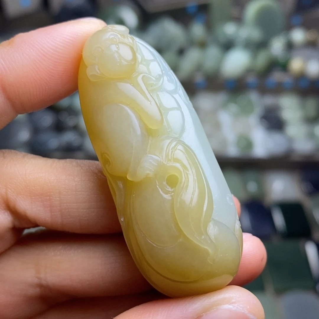 和田玉颈饰未镶嵌