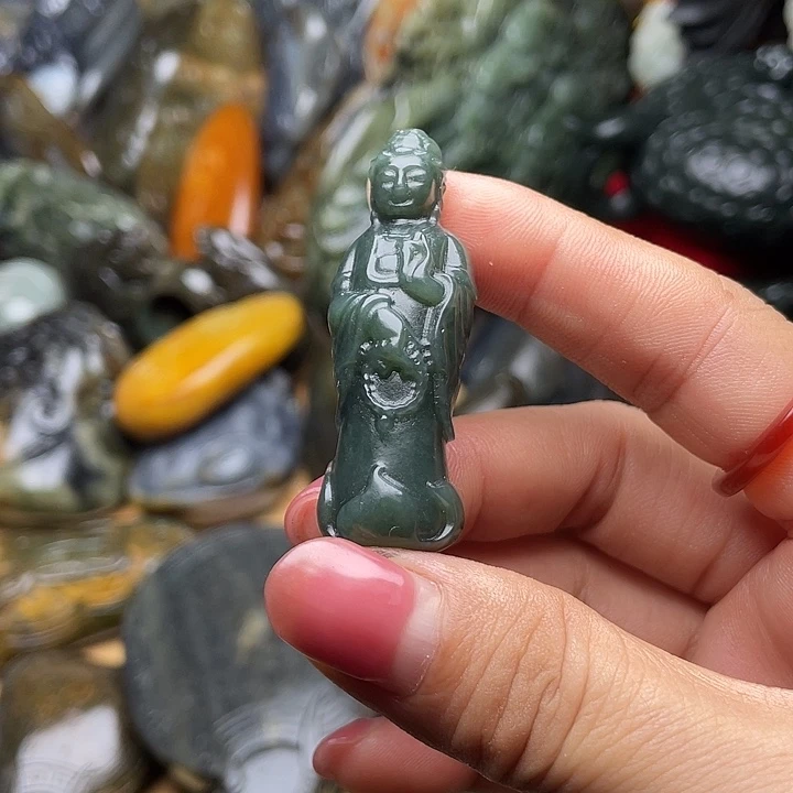 未镶嵌和田玉挂件