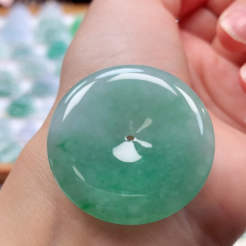 【闪购商品】翡翠未镶嵌吊坠(不含链)