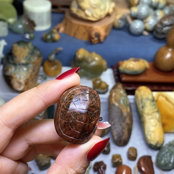 岫岩河磨玉（透闪石质玉）富甲未镶嵌