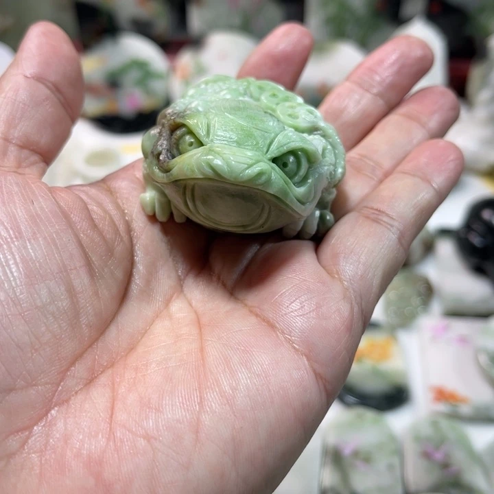 独山玉未镶嵌颈饰