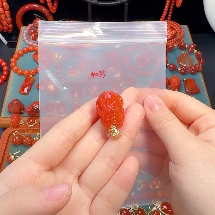 南红玛瑙银S925镶嵌吊坠