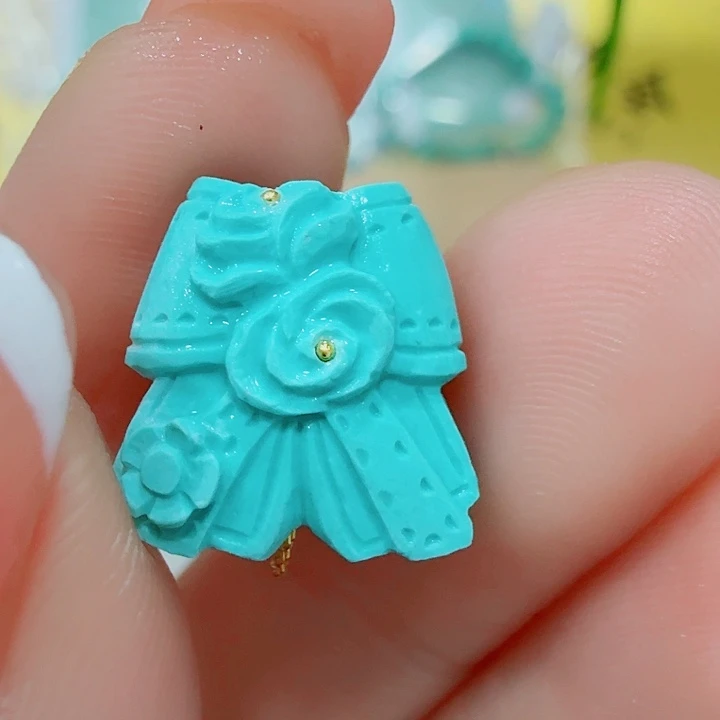 绿松石未镶嵌珠宝奇石