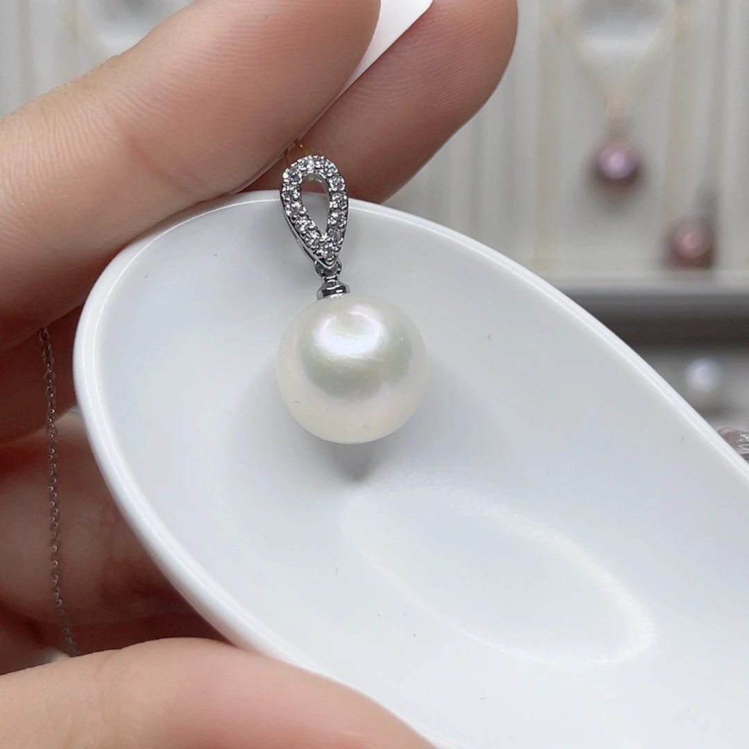 淡水珍珠吊坠(赠链)未镶嵌