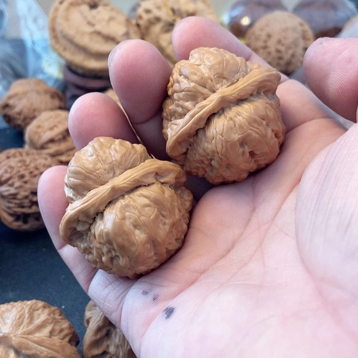 文玩核桃吊坠寒***林哇哇