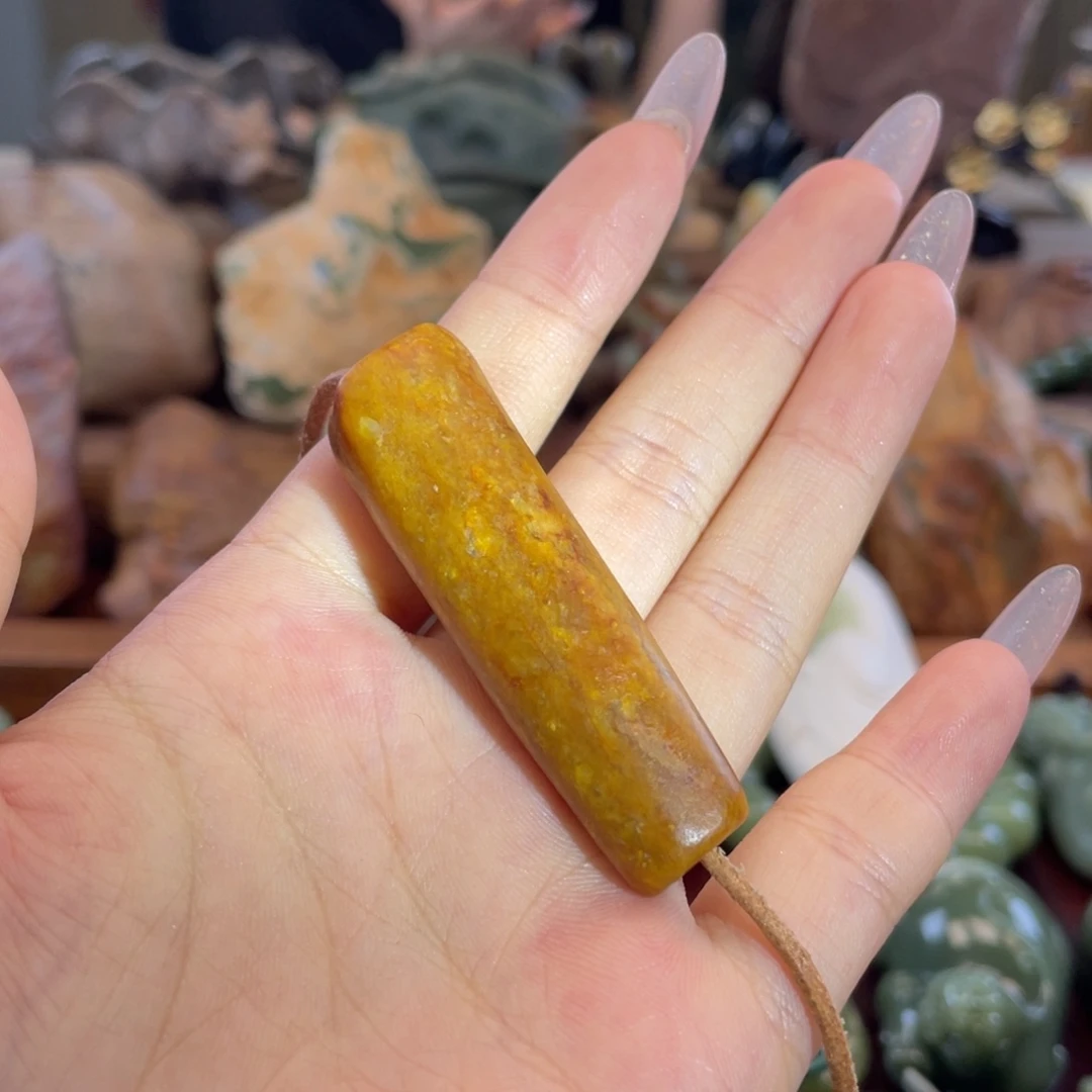 小***寻岫岩河磨玉（透闪石质玉）未镶嵌挂件