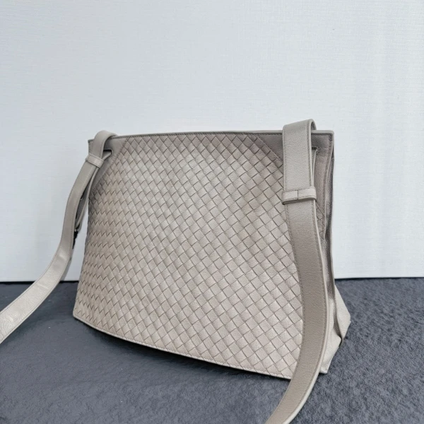 包包/葆蝶家/95新/250830LT0009/C18973235611