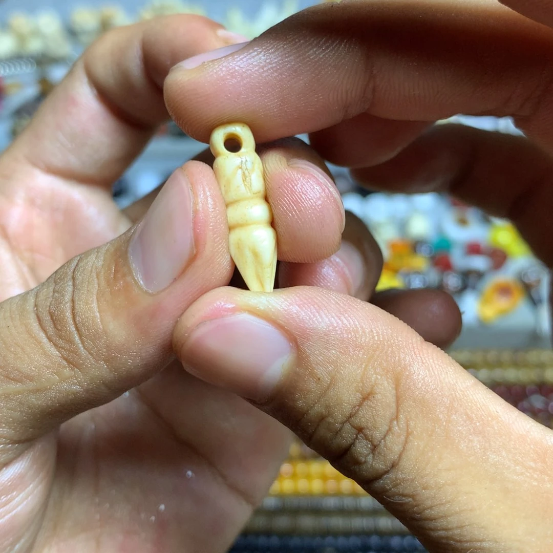 泥塑白***哥我的小姐姐们