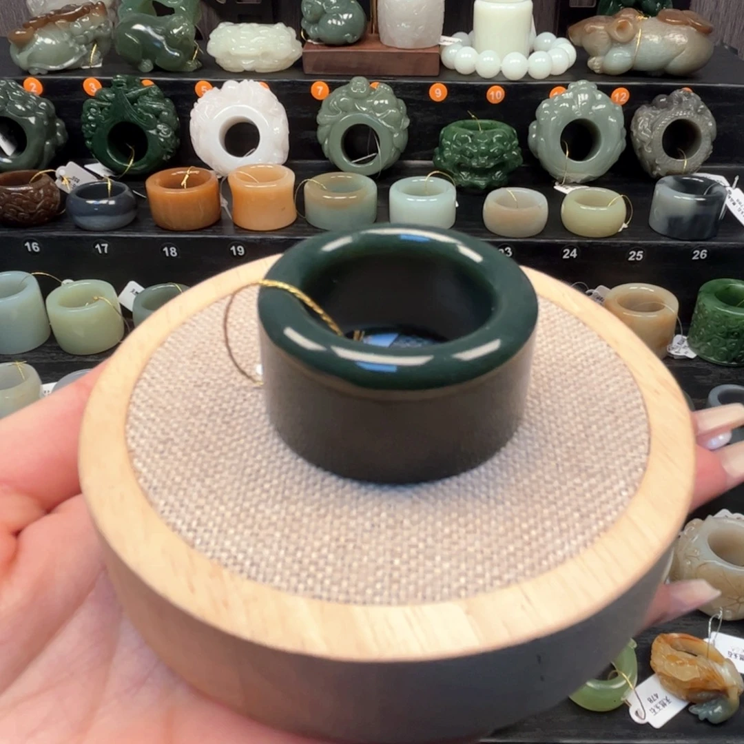 和田玉未镶嵌戒指25内径