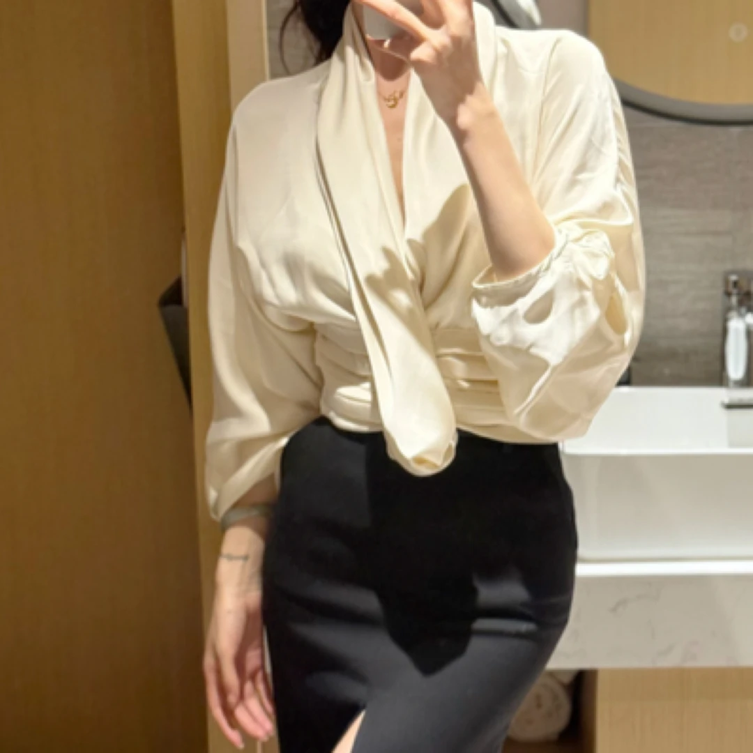 muli沐里气质滑滑v领衬衣