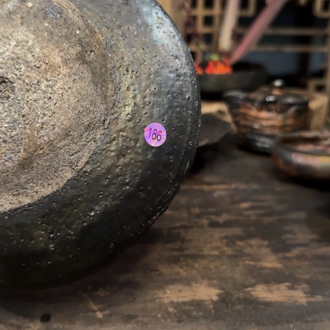 ****荥经明熙阁186号1只微磕