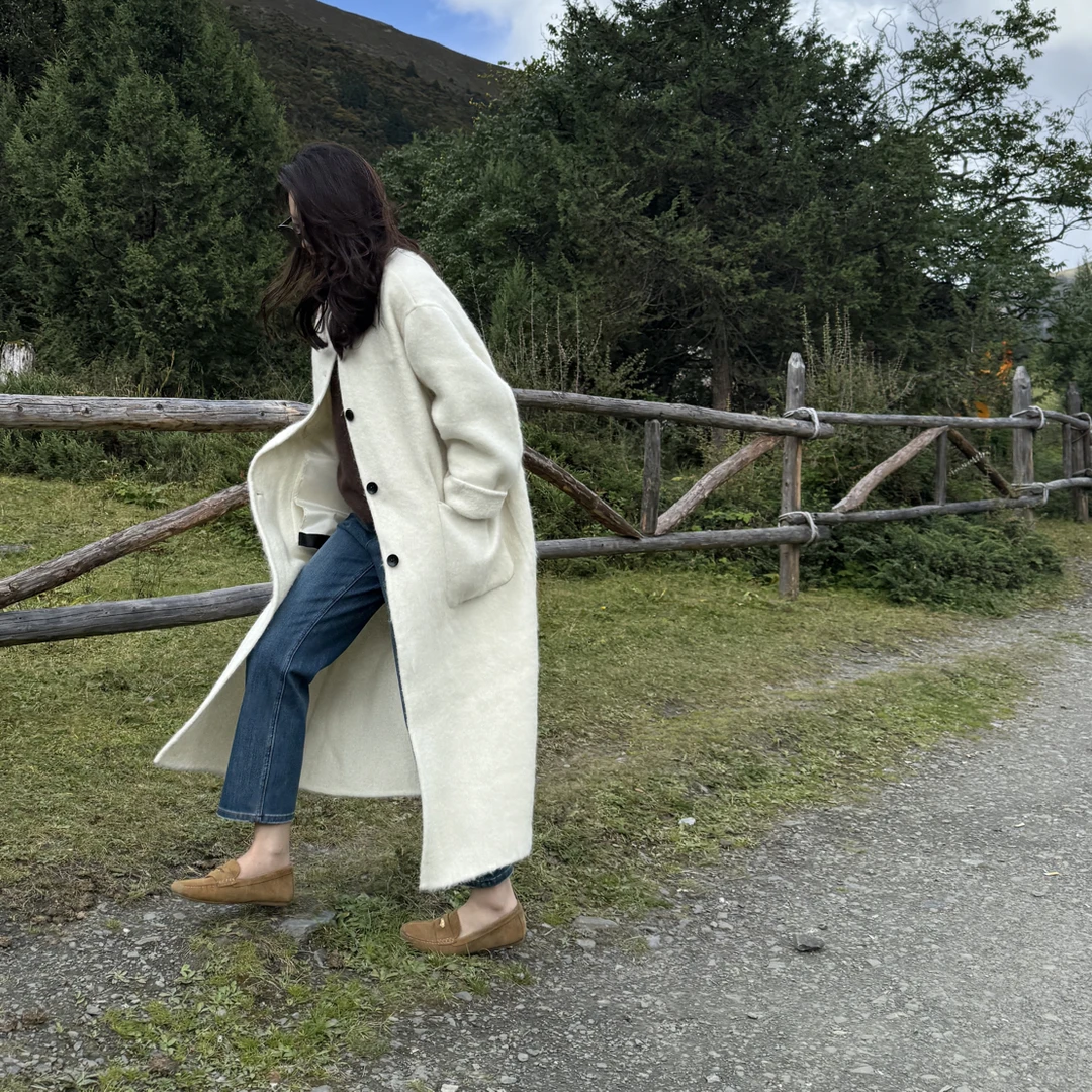 【梨花服饰】长款白色圆领大衣