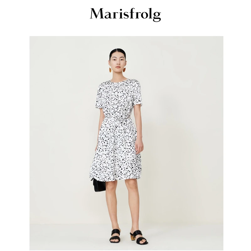 Marisfrolg/玛丝菲尔圆领优雅中腰夏季提花满印气质长裙A1BW29036