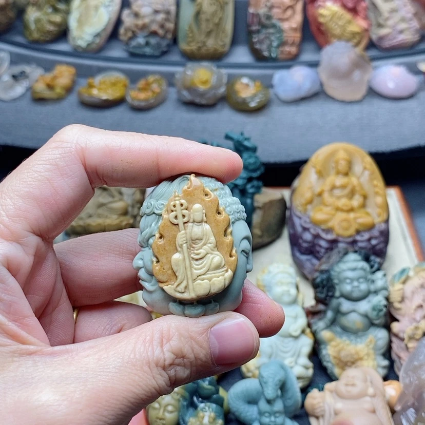 【闪购商品】定制石英质玉吊坠未镶嵌