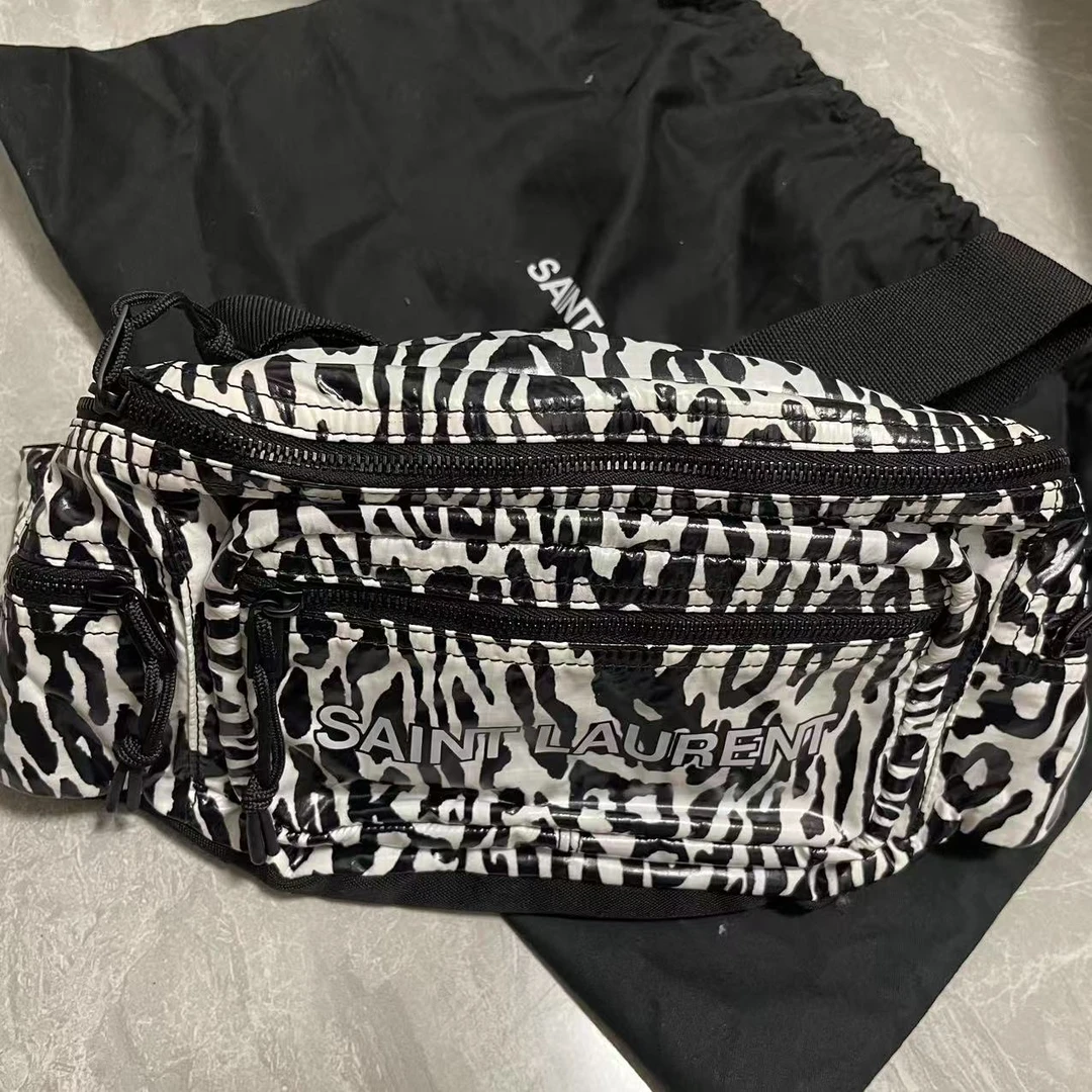 全新未使用 YSL/圣罗兰 【国现】男女同款老花胸包