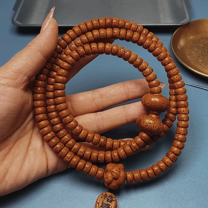 ?****࿐桃核脖挂核片8.4花皮色差166颗