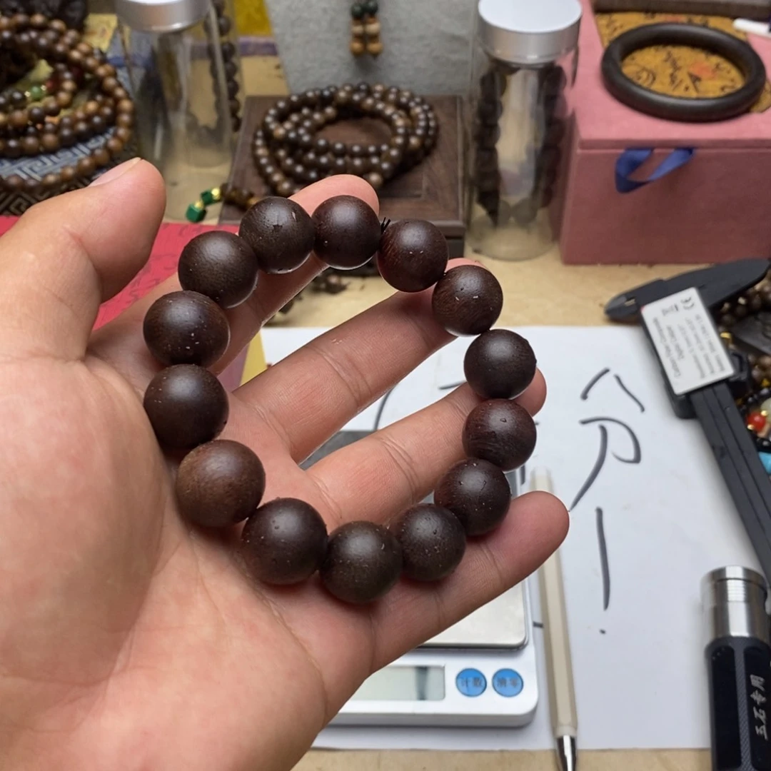 大叶紫檀（黑酸枝木类）