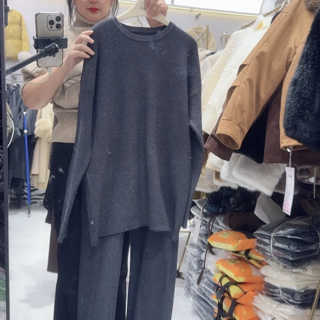 灰色华府歌9十斤，穿到145斤