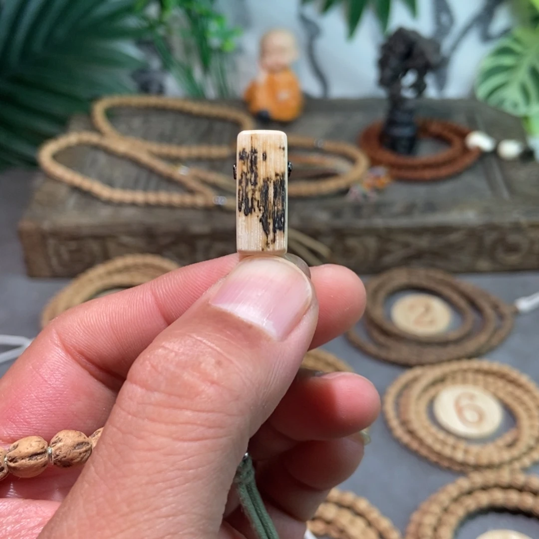 王***c柏香籽/百香籽吊坠