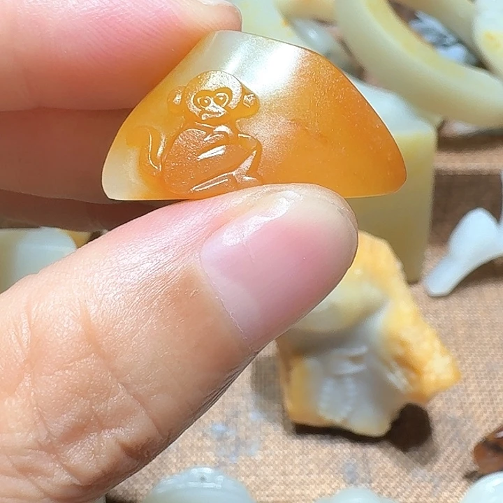 和田玉（糖玉）未镶嵌手链
