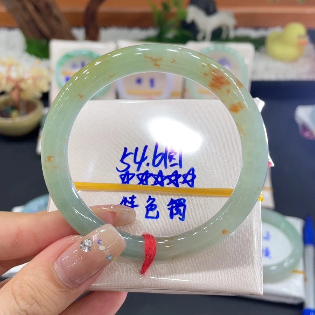 翡翠未镶嵌手镯（圆镯）天然缅甸翡翠A货手镯 66