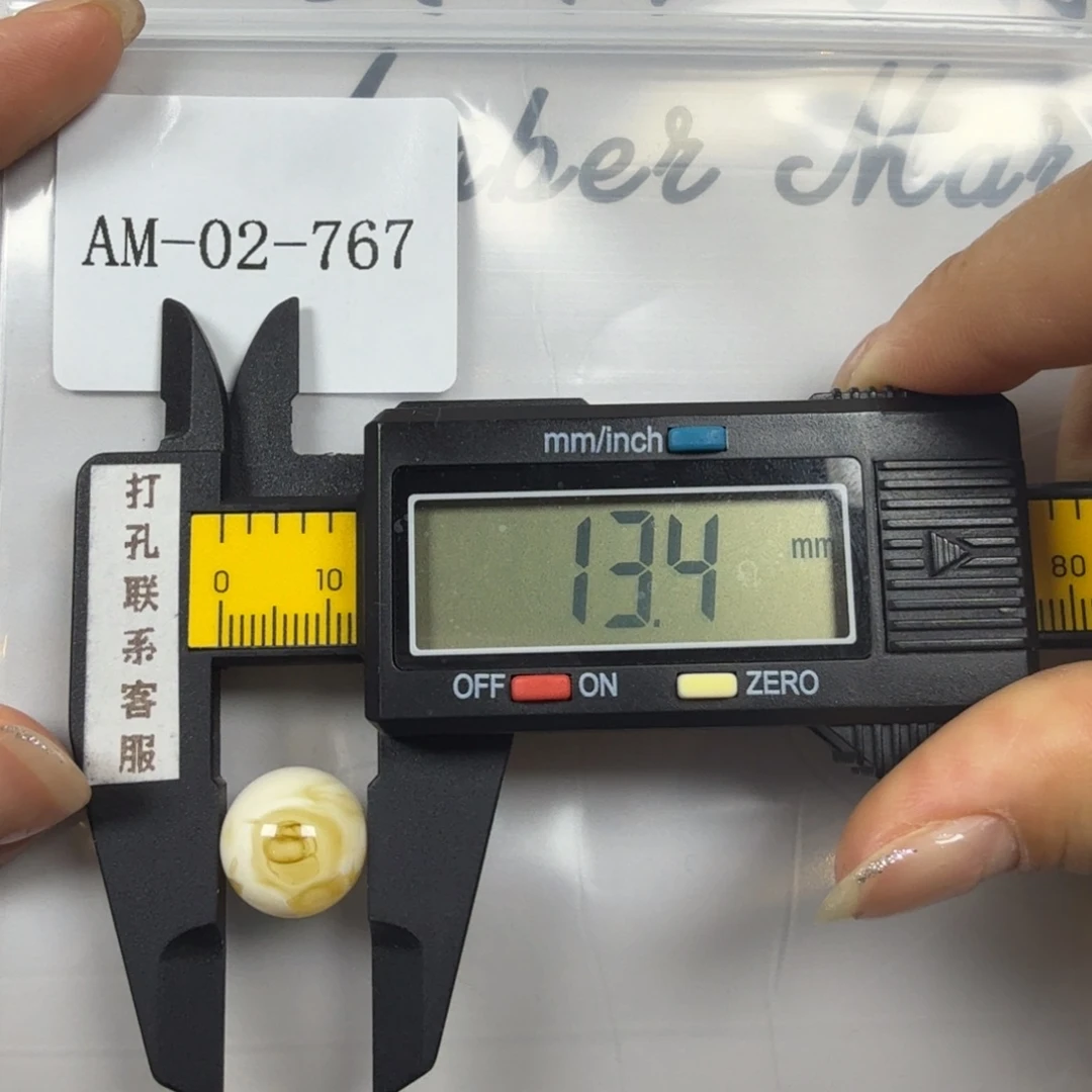 M***ˎ定制蜜蜡未镶嵌打孔不退换