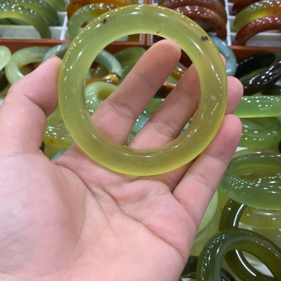 未镶嵌蛇纹石玉手镯