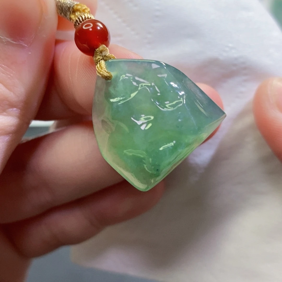 【闪购商品】翡翠吊坠(不含链)未镶嵌6632