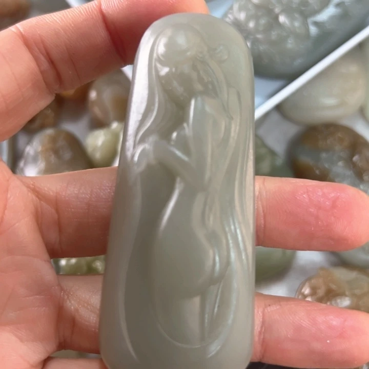 和田玉未镶嵌颈饰