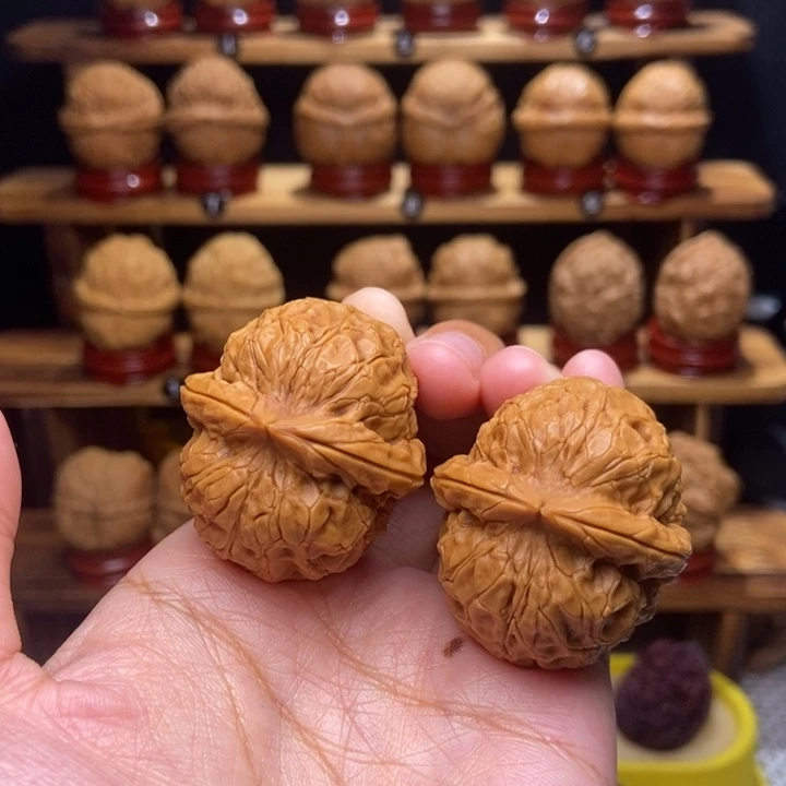 文玩核桃吊坠金龟子33