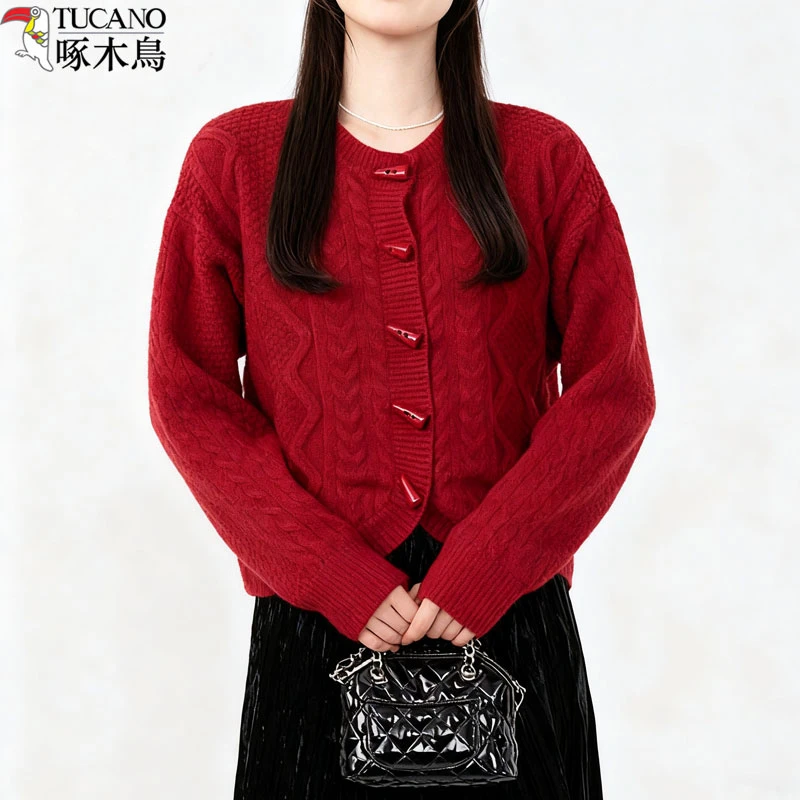 啄木鸟新款毛衣外套女秋冬外搭宽松针织衫外穿温柔设计感小众上衣