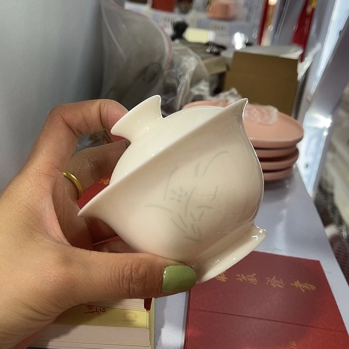 福利待遇多多哦哦哦