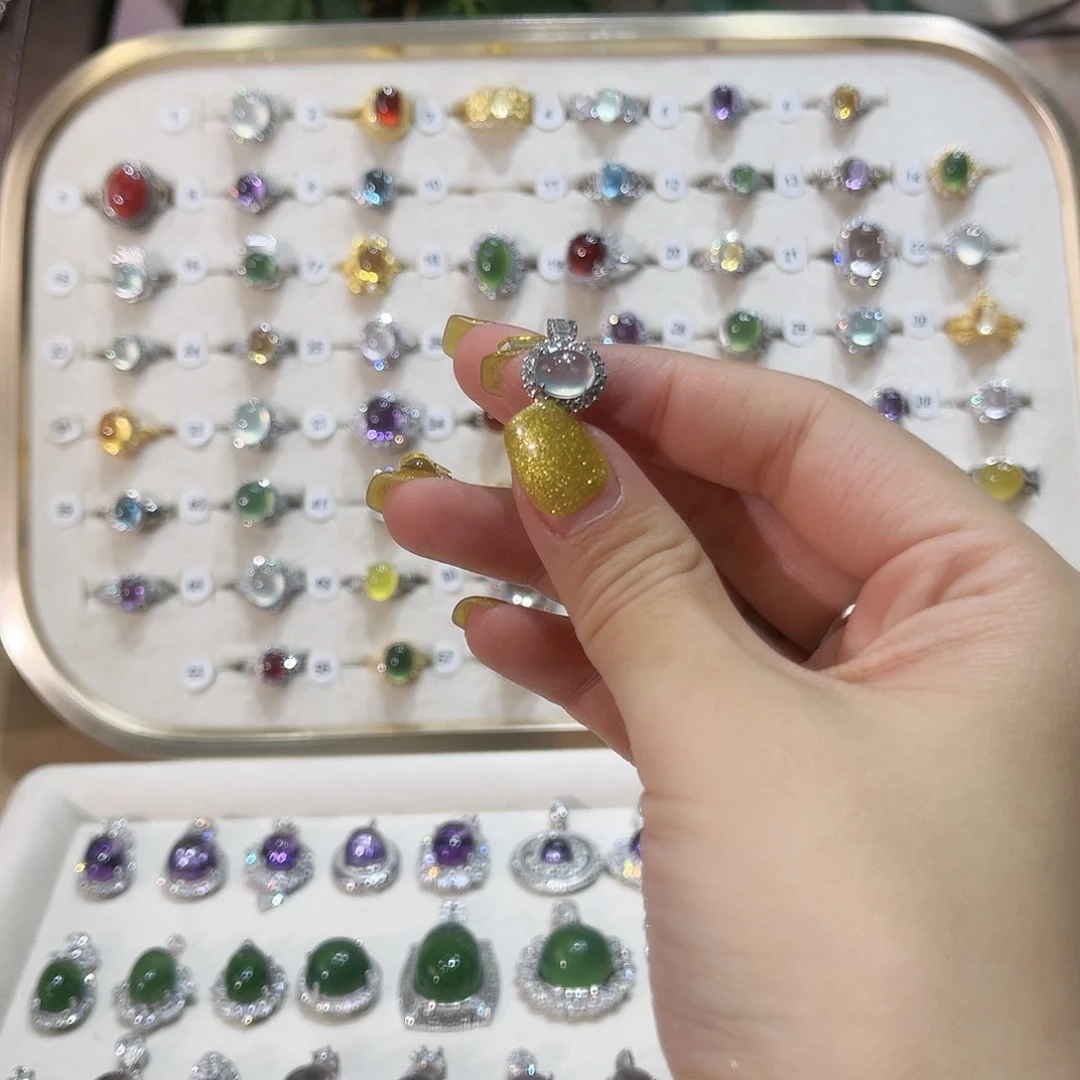 蛇纹石玉颈饰银S925镶嵌乖**?