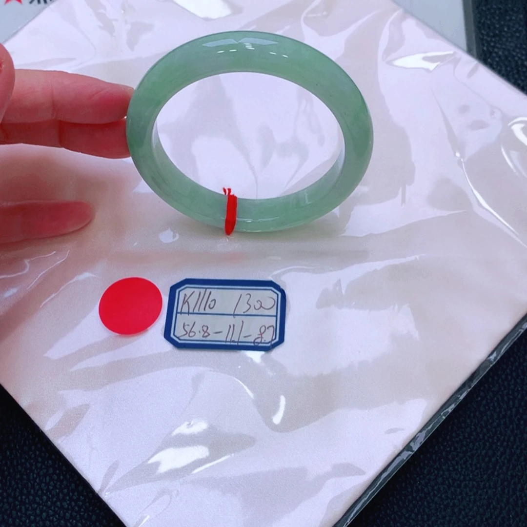 未镶嵌手镯翡翠缅甸翡翠手镯