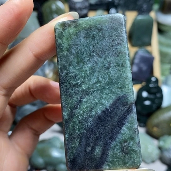 未镶嵌和田玉（糖玉）珠宝半成品