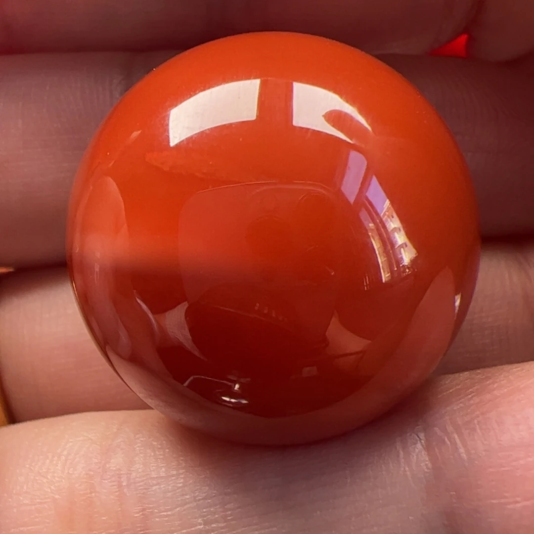 阳***豆南红玛瑙未镶嵌圆珠24mm