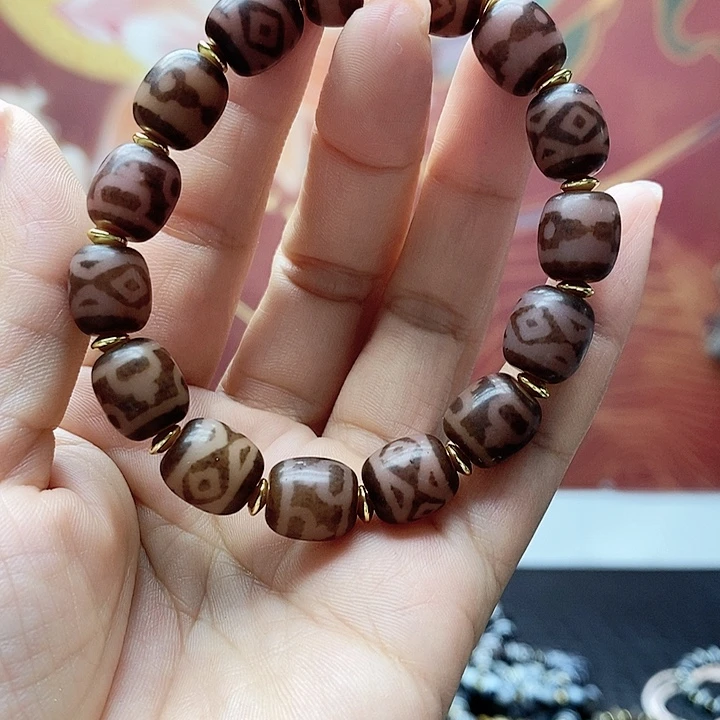 玛瑙/玉髓颈饰合金