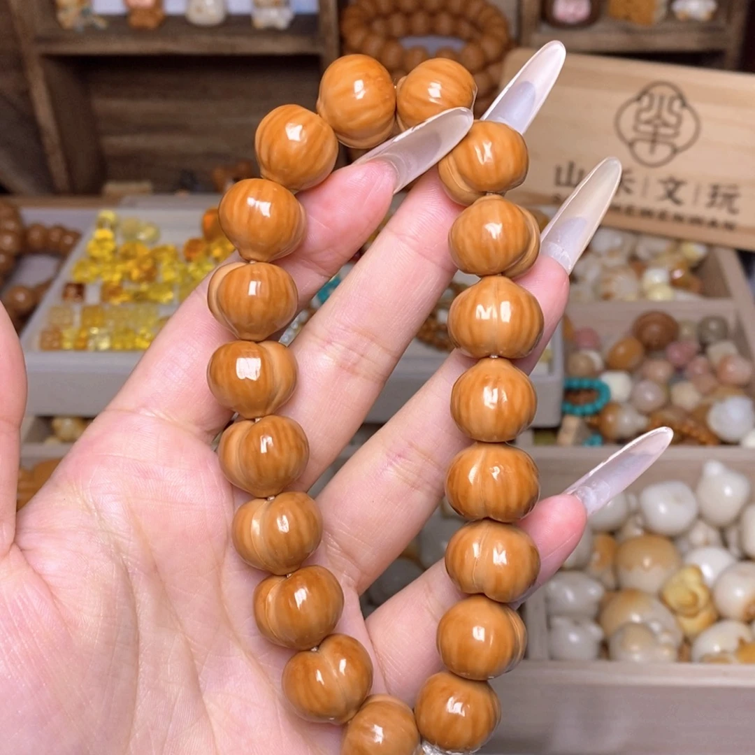 吊坠猴头核桃蜜桃臀手持