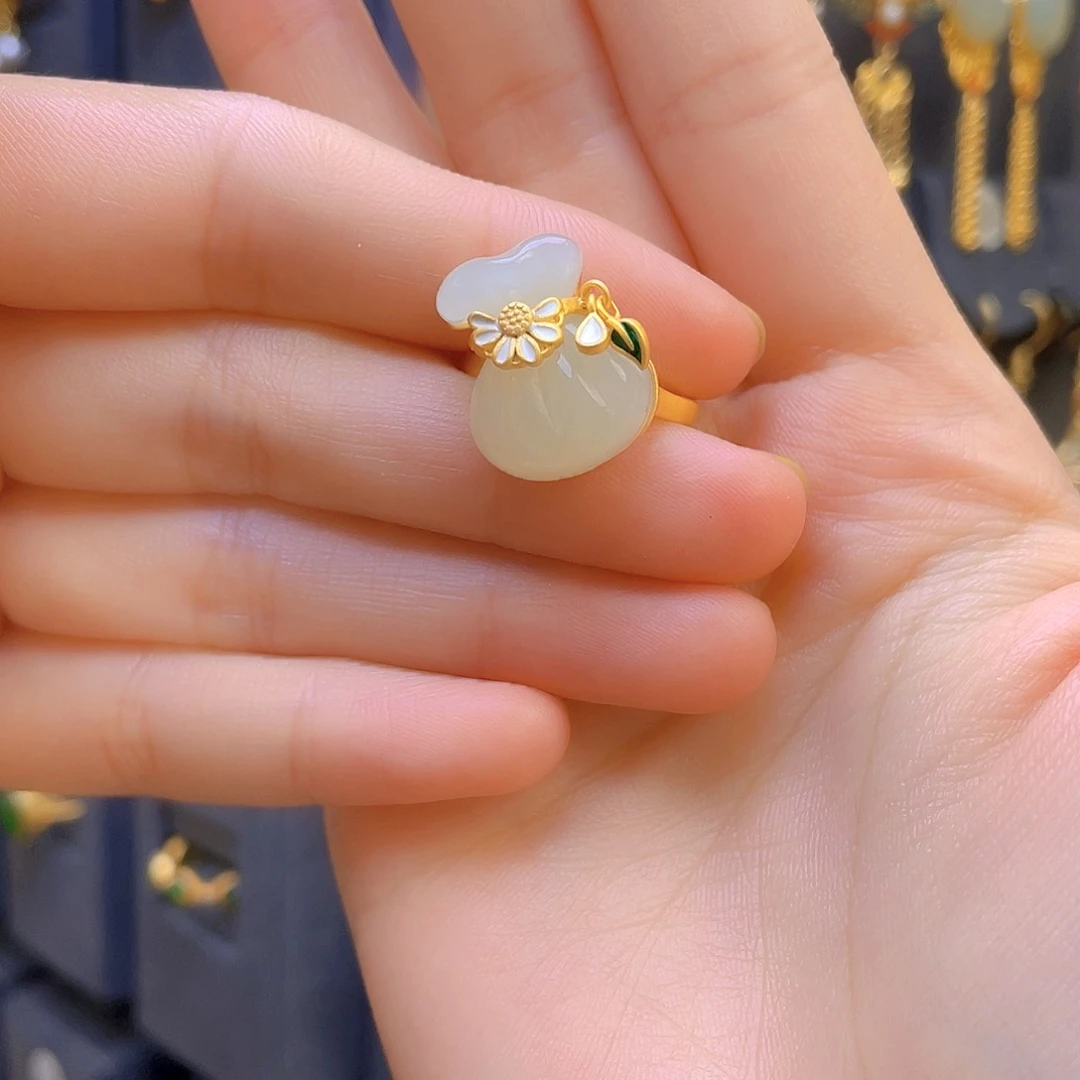 和田玉戒指银S925镀金镶嵌