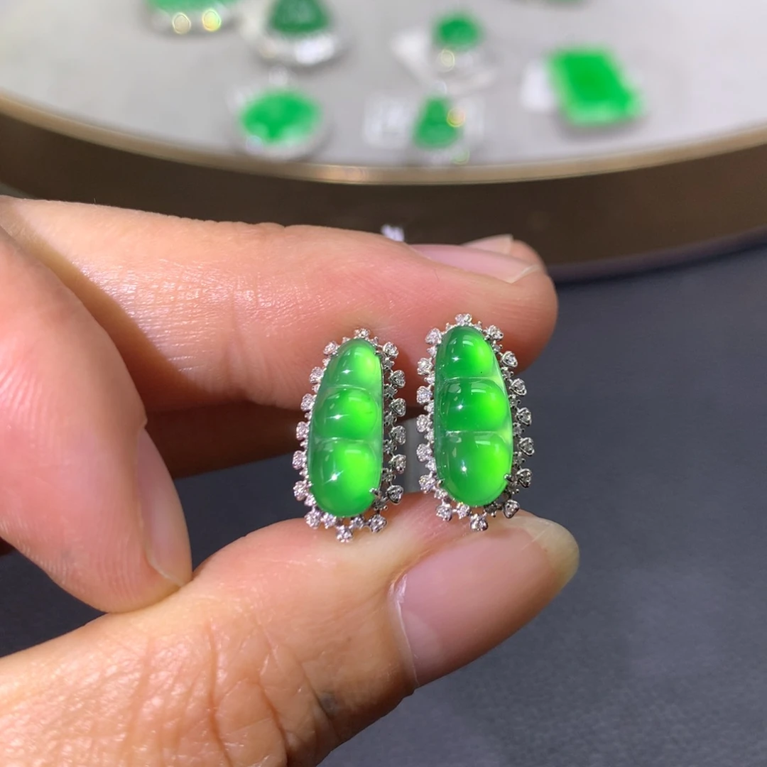 翡翠耳饰18K金镶嵌翡翠