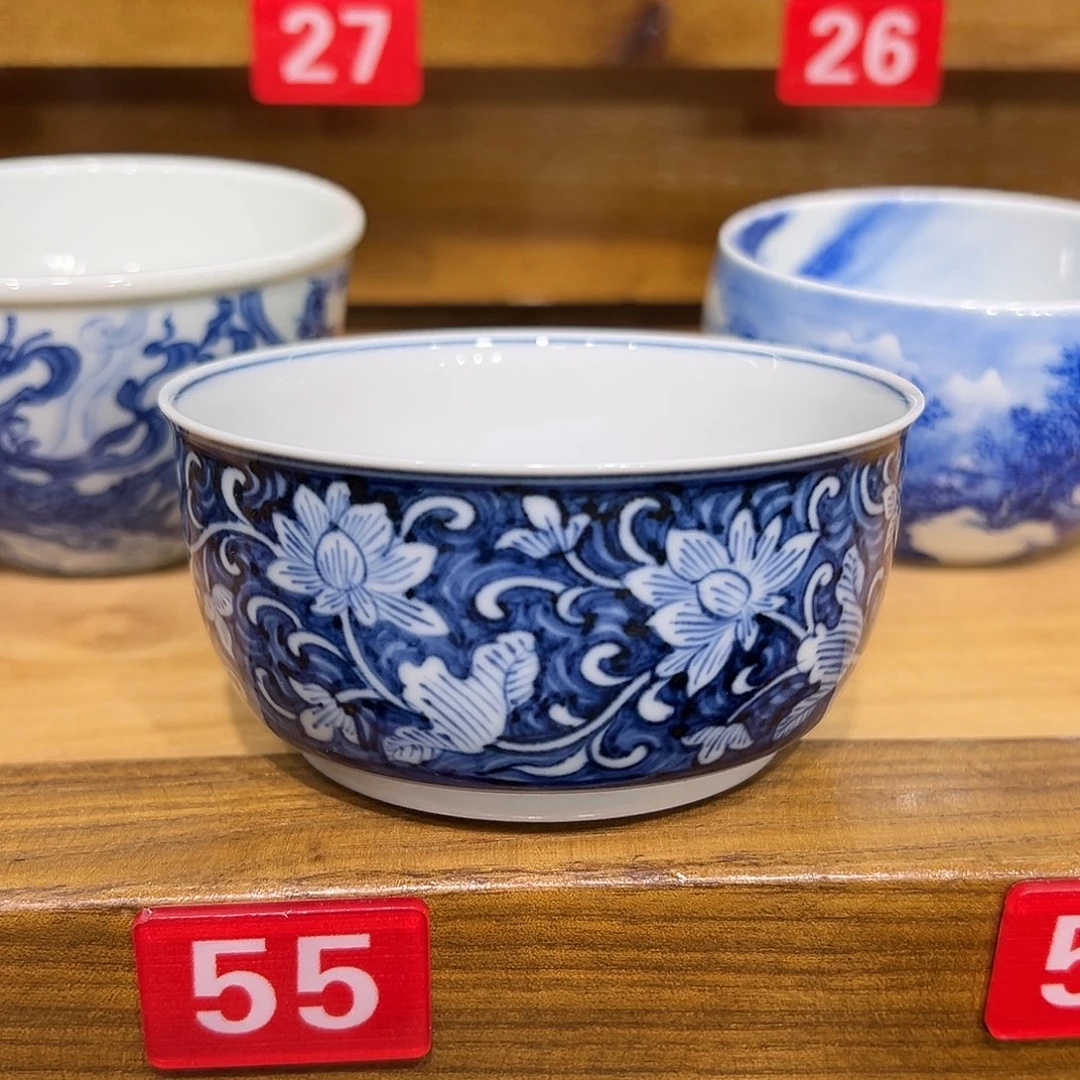 *****青花手工缠枝莲品茗杯