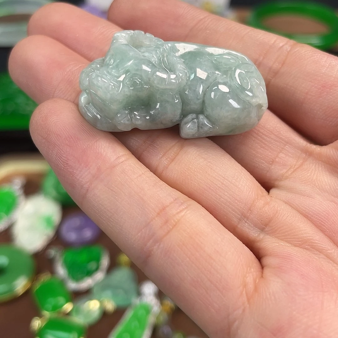 颈饰未镶嵌翡翠吊坠
