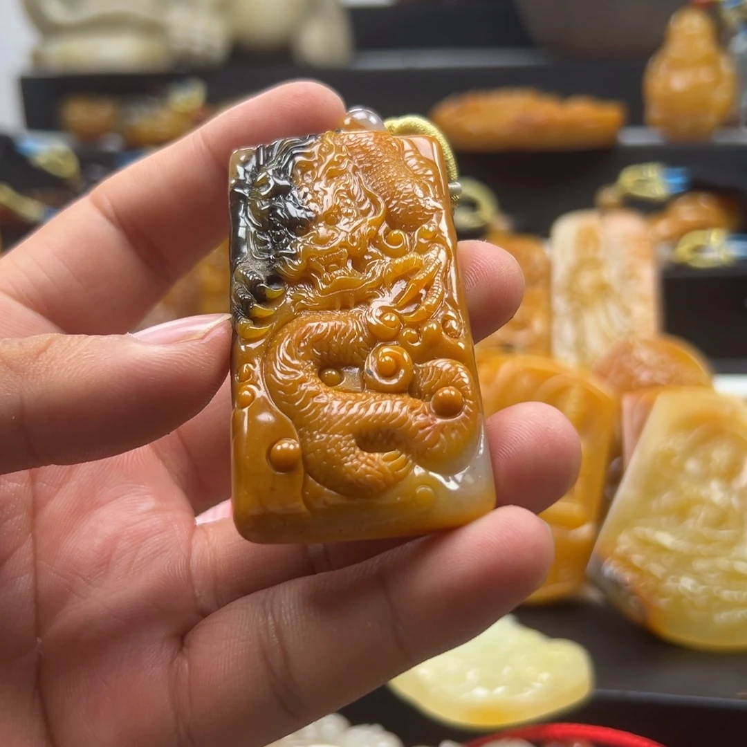 石英质玉（黄龙玉）未镶嵌多选发其一