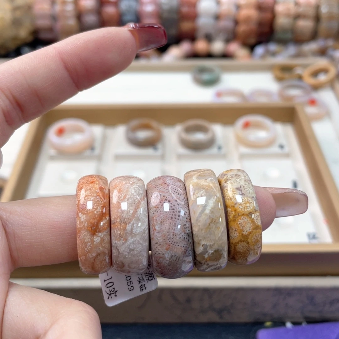 硅化珊瑚（珊瑚玉）手链未镶嵌幸***门848