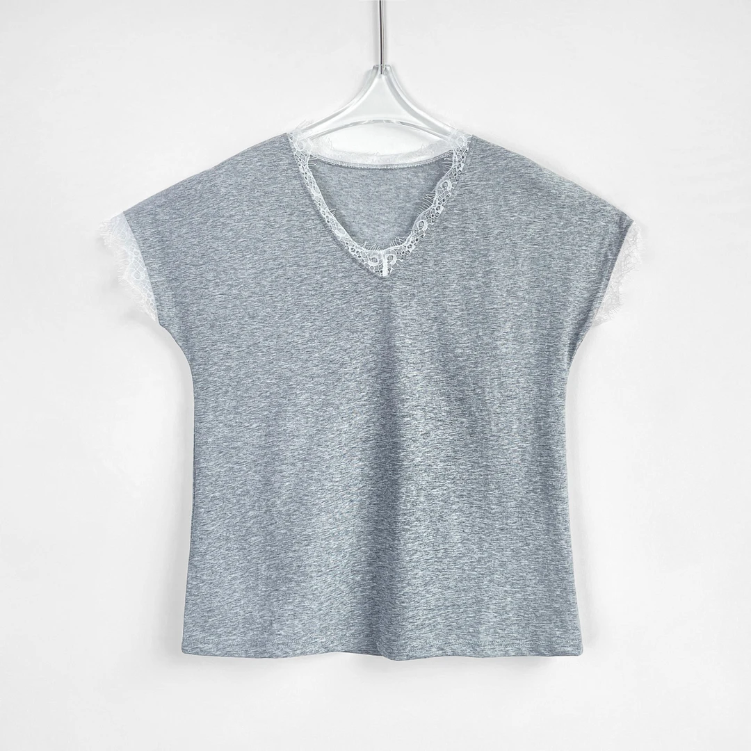 Q“少女心”纯欲休闲蕾丝拼接V领短袖 XP5038