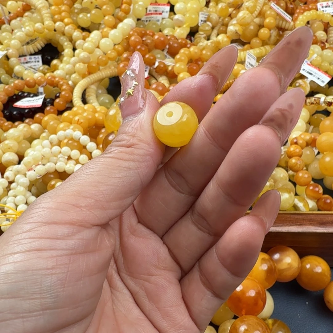 琥珀未镶嵌珠宝奇石