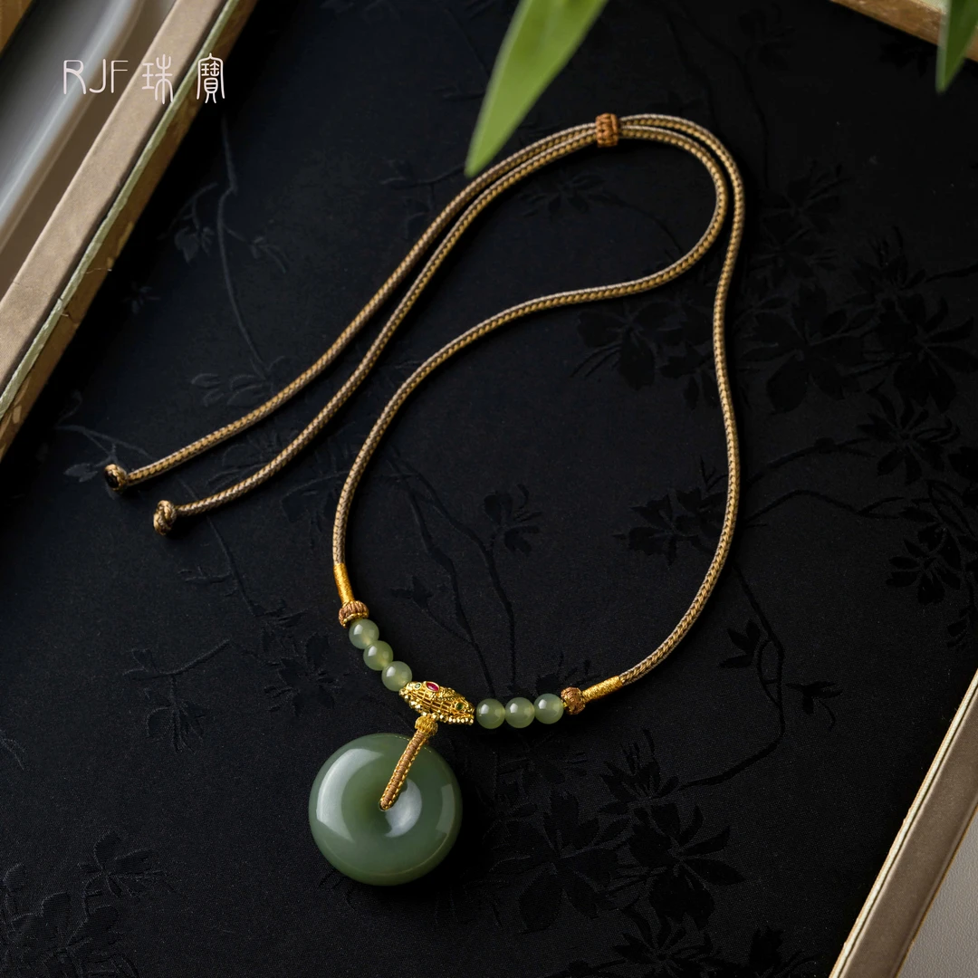 RJF【常安深棠】和田玉平安扣百搭+18K金手工编绳吊坠（天然多样性）